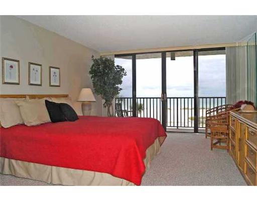 Clearwater Beach Condos for Sale - master bedroom on gulf of mexico Clearwater Beach Condos for Sale - master bedroom on gulf of mexico